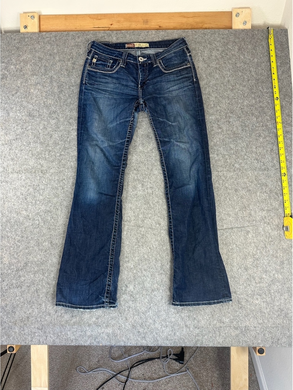 Big Star Womens Blue embroidered lowrise flare jeans size 30x31